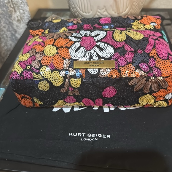 Kurt Geiger London Mini Kensington Soft Convertible Crossbody Bag - Picture 15 of 16